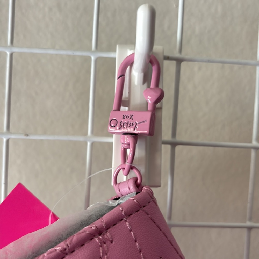 Pink Heart Pattern Wallet - Picture 3 of 3